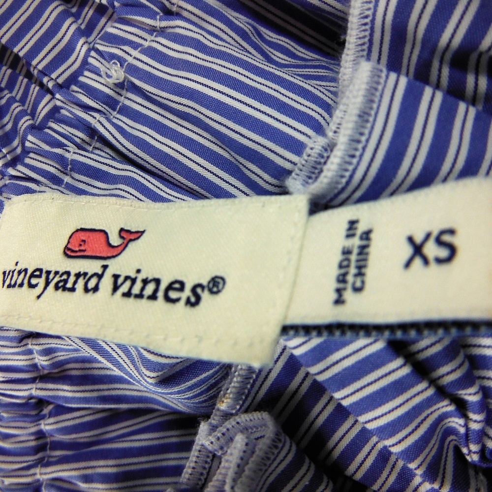 NWOT Vineyard Vines Pinstriped Off Shoulder Top - Picture 2 of 5